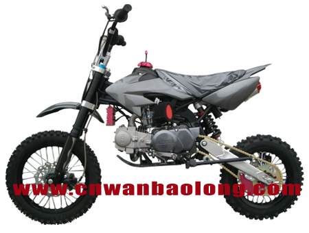  125cc Dirt Bike with Chrome Frame and KMC Chain (125cc Dirt Bike avec Chrome Frame et KMC Chain)