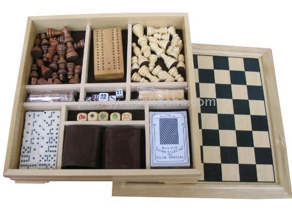  8 In 1 Wooden Game Set (8 В 1 Деревянный набор игр)