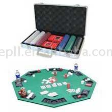 Poker-Tisch und Chips (Poker-Tisch und Chips)