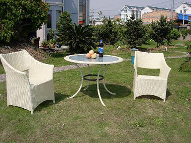  Rattan Furniture (Meubles en rotin)