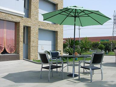  Rattan Furniture (Meubles en rotin)