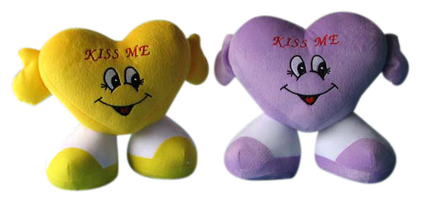  "kiss Me" Heart Shaped Pillow ("Поцелуй меня" Heart Shaped подушка)