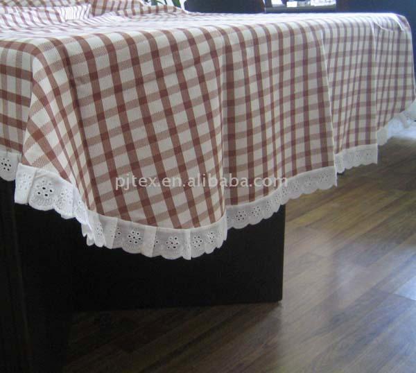  Embroidered Side Tablecloth (Nappe brodée Side)