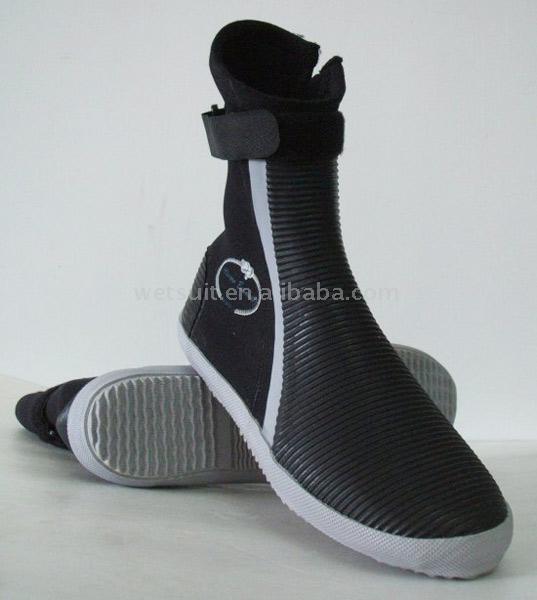  Neoprene Boots for Dingy, Sailing, Surfing and More (Bottes en néoprène pour dériveur, voile, surf et Plus)