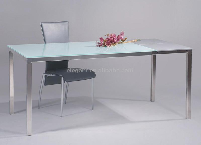  Dining Table (Обеденный стол)