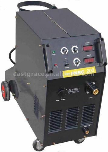  MIG Welding Machine (Machine de soudage MIG)