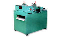 RUBBER & PLASTIC CHOPPING MACHINE (RUBBER & PLASTIC MACHINE DE DECOUPAGE)