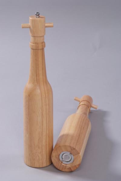 Wooden salt shaker & pepper mill set (Holz-Salzstreuer & Pfeffermühle Set)