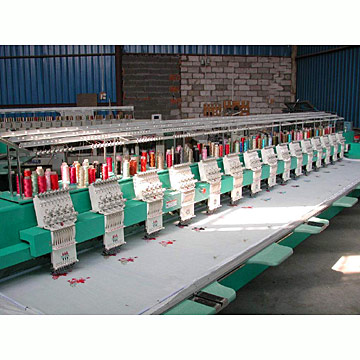 GG705-915 Embroidery Machine (GG705-915 Machine à broder)