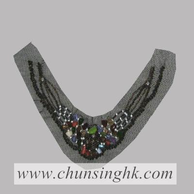 beads collar (collier de perles)