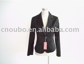 Girl`s suit (Girl `s costume)