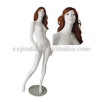 Female Mannequin (Femme Mannequin)