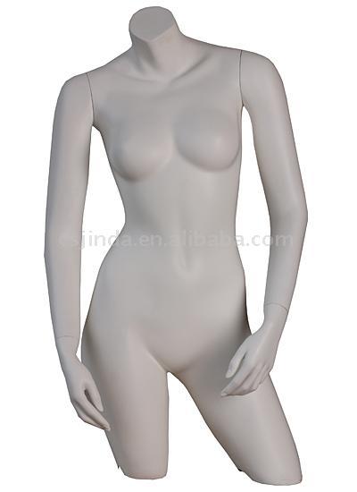 Female Mannequin (Femme Mannequin)