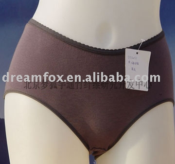 ladies` briefs (Mesdames `mémoires)