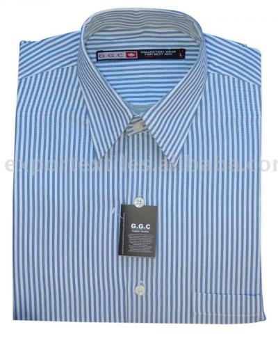 Classic Out Wear Shirt (Porter une chemise classique hors)