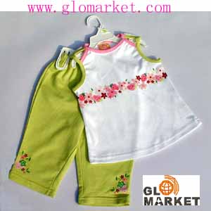 children`s clothes in stock (Детская одежда на складе)