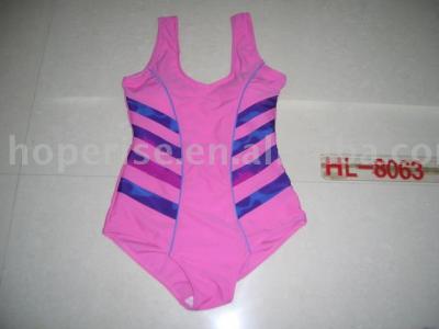 One-piece swimsuits (One-piece swimsuits)