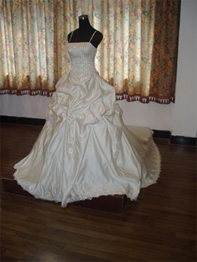 wedding dress (wedding dress)