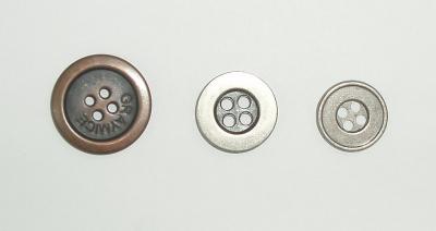 Metal Buttons (Металлические пуговицы)