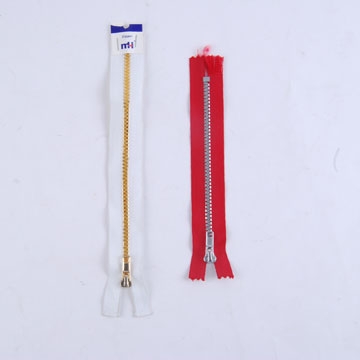 No.5 Plastic Zipper, A/L, C/E, with gold or silver plated teeth (No.5 Plastic Zipper, A/L, C/E, with gold or silver plated teeth)