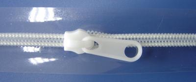 transparent nylon zipper (fermeture à glissière en nylon transparent)