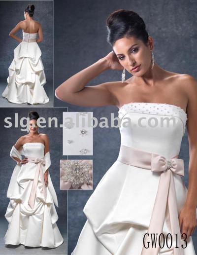 GW0013 wedding gown (GW0013 Hochzeitskleid)