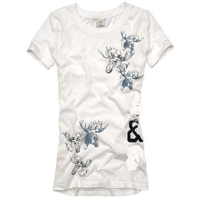 girl`s t-shirt in the summer (girl`s t-shirt in the summer)