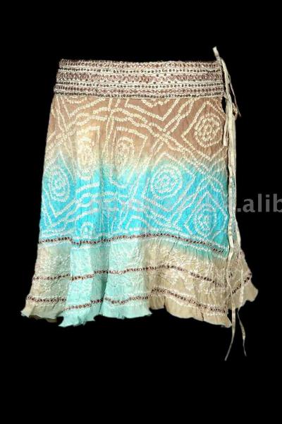 Satin Silk Bandini Short Skirt (Satin de soie Bandini Short Skirt)