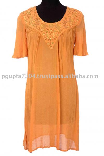 Georgette Embroidered Kaftan (Georgette Kaftan brodé)