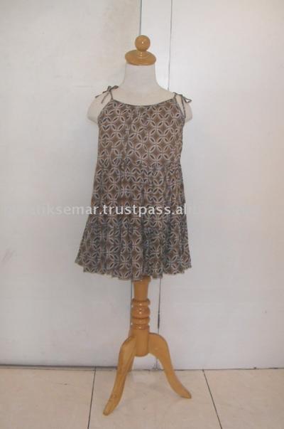 Kawung Gedhe Children `s Dress (Kawung Gedhe Children `s Dress)