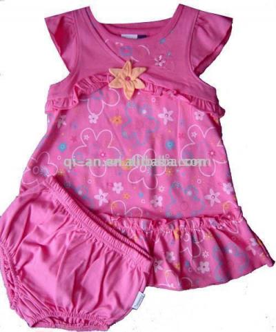 Dress with Vest and Panty Set (Robe avec Vest et Panty Set)