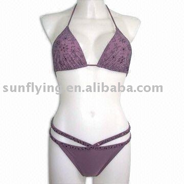 Swimming Costume/Bikini (Maillot de bain / Bikini)