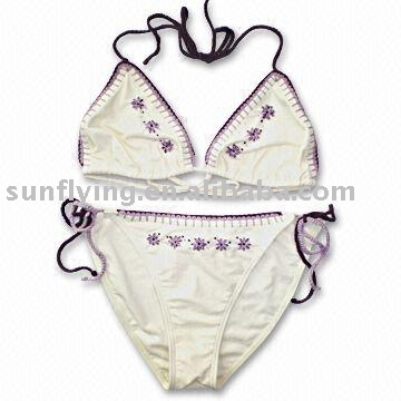 Swimming Costume/Bikini (Maillot de bain / Bikini)