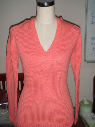 lady`s sweater with hood (Lady `s pull à capuche)