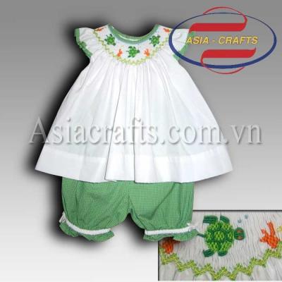 Baby Dress With Lovely Animal Pattern For Your Angles (Baby Dress With Lovely Animal Pattern For Your Angles)