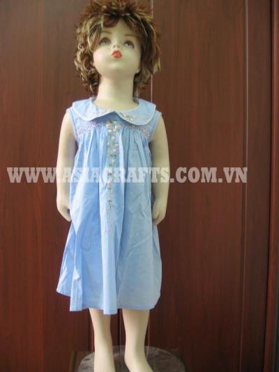 Glamour Children`s Smocked Dress, Unique Handmade For Children (Гламур Детская копченой платье, уникальной ручной работы для детей)