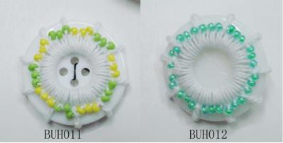 Crochet Button With Plastic Beads (Crochet Button Mit Kunststoff-Perlen)