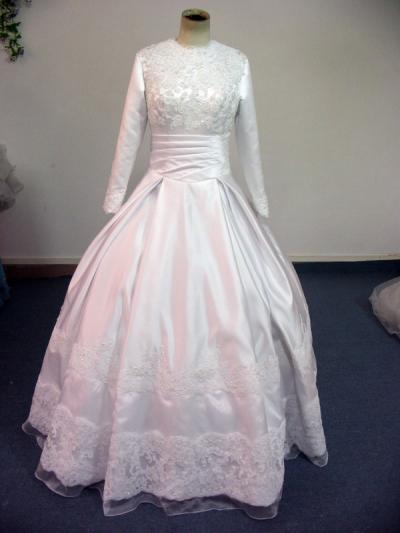 Custom_7 Bridal Gown (Custom_7 robe nuptiale)