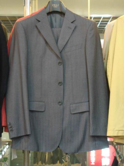 Suit (Costume)