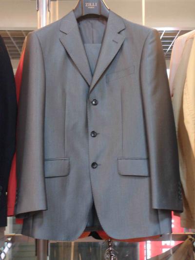 Suit (Anzug)