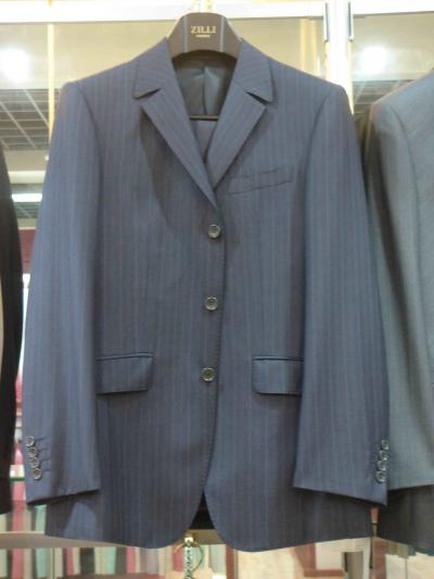 Suit (Anzug)