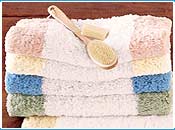 Towels And Bathrobe (Handtücher und Bademantel)