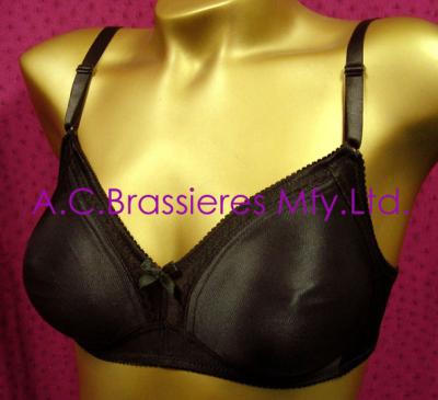 Mold Cup Brassieres On Stock 50% Off (Mold Cup Brassieres On Stock 50% Off)