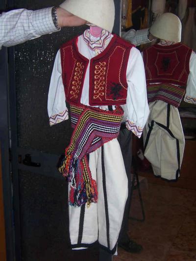 Ethnic Costumes (Ethnische Kostüme)