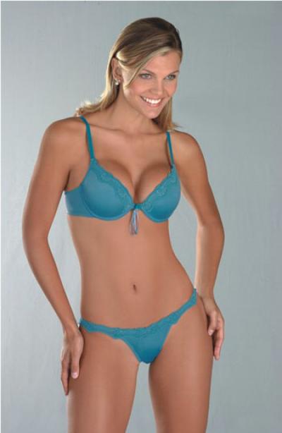 Bra With Structured Bowl And Thong (Soutien-gorge avec Structured bol et Thong)