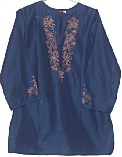 Ethnische indischen Kurta-blau mit Stickerei (Ethnische indischen Kurta-blau mit Stickerei)