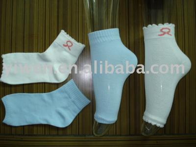 cotton socks (хлопчатобумажные носки)
