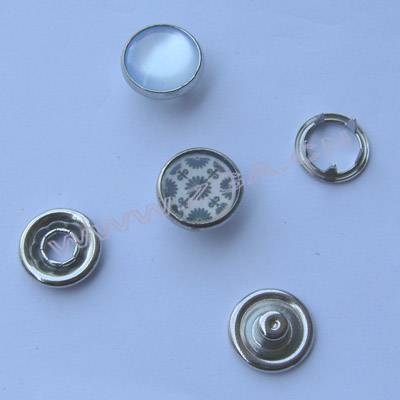 prong Snap Button with fashion pearl cap (Zinke Snap Button mit der Mode Perle Mütze)