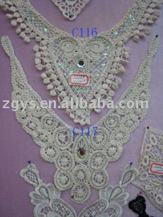 collar (collier)