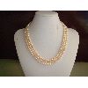 pearl necklace (Perlenkette)